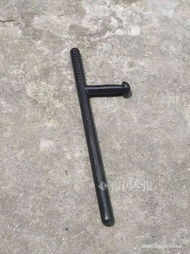 DƬ